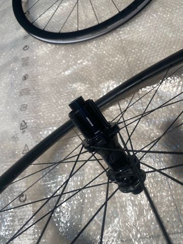 Gebrauchtes Bontrager Aeolus Pro 37 2024 bike — Bild 3 von 6