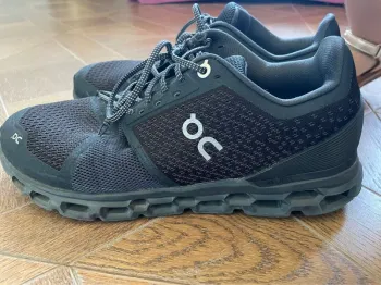 Gebrauchtes On Running Scarpe bike — Bild 2 von 5