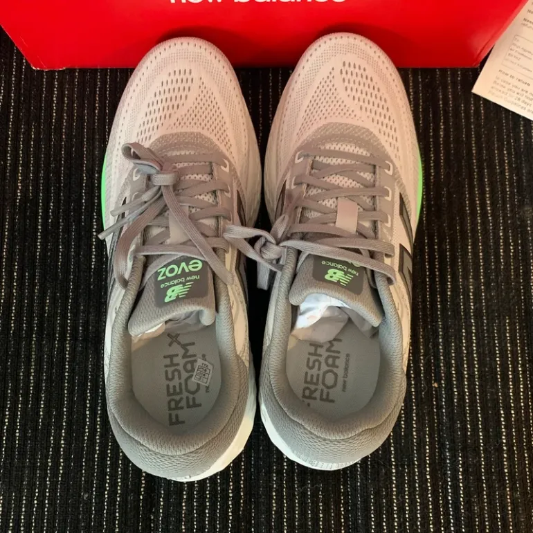 Gebrauchtes New Balance Fresh Foam X EVOZ v4 bike — Bild 13 von 15