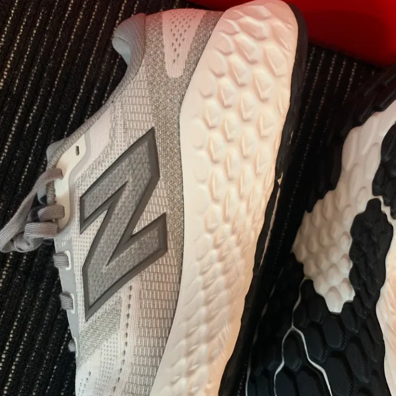 Gebrauchtes New Balance Fresh Foam X EVOZ v4 bike — Bild 9 von 15