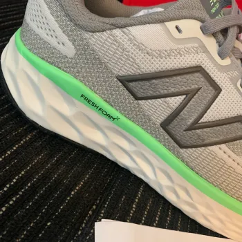 Gebrauchtes New Balance Fresh Foam X EVOZ v4 bike — Bild 3 von 15