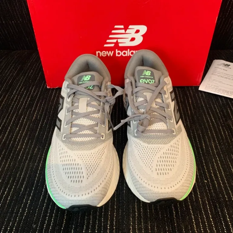 Gebrauchtes New Balance Fresh Foam X EVOZ v4 bike — Bild 6 von 15