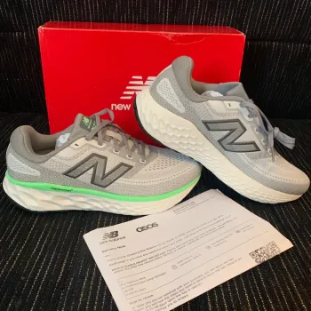 Gebrauchtes New Balance Fresh Foam X EVOZ v4 Laufschuhe