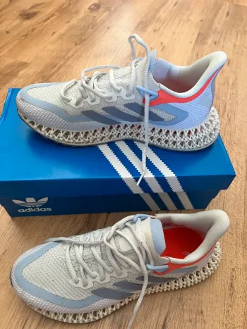 Gebrauchtes Adidas Running Shoes bike — Bild 3 von 3