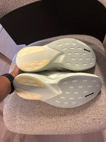Używany Adidas Adizero Evo SL bike — zdjęcie 3 z 7