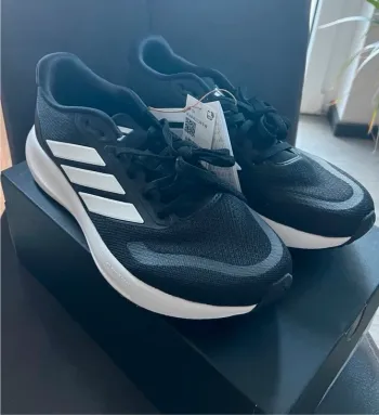 Gebrauchtes Adidas Runfalcon bike