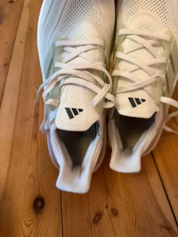 Käytetty Adidas Light Boost bike — kuva 7 / 7