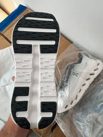 Gebrauchtes On Running shoes bike — Bild 3 von 4