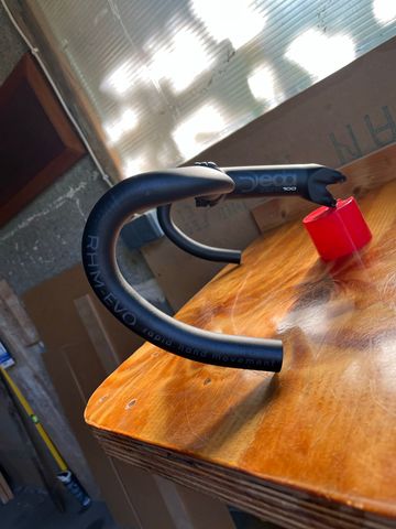 Used Deda Elementi Zero2 DCR Handlebar 2026 bike — image 1 of 5