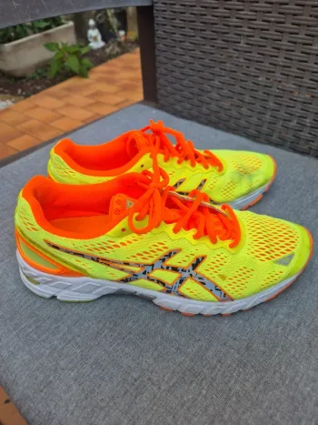 Gebrauchtes Asics Shoes bike