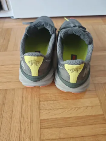 Hoka Clifton 9 GTX bike d'occasion — image 3 sur 6