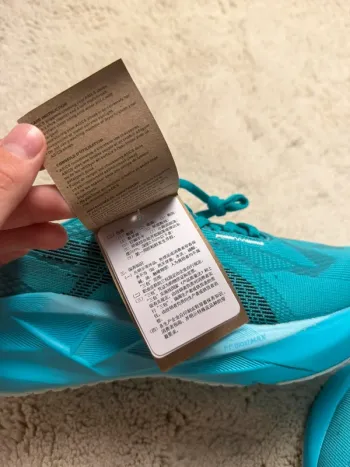 Asics Novablast 5 LE bike usato — immagine 5 di 12