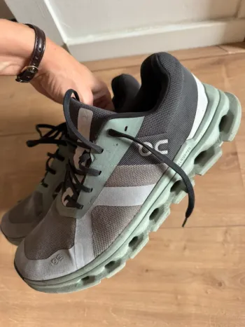 Gebrauchtes On Running Cloudrunner bike — Bild 3 von 7