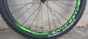 Used Syncros Wheels bike — image 2 of 4