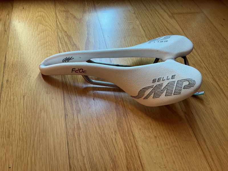 Brugt Selle Smp F20C Saddles & Seatposts