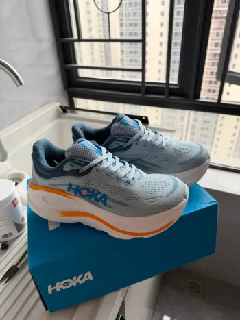Použité Hoka Shoes size 36 bike — obrázek 3 z 5