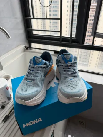 Použité Hoka Shoes size 36 bike — obrázek 2 z 5