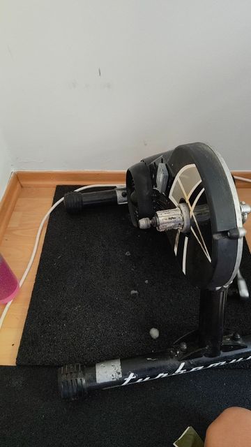 Gebrauchtes Elite Turbomuin Rollentrainer Cycling Accessories