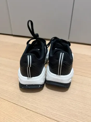 Gebrauchtes New Balance Garoé V2 bike — Bild 3 von 8