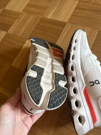Gebrauchtes On Running Schuhe 9, 5 w bike — Bild 3 von 6