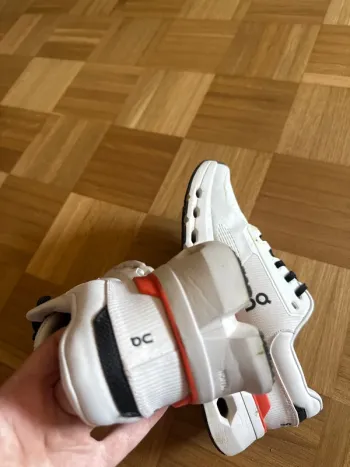 Gebrauchtes On Running Schuhe 9, 5 w bike — Bild 4 von 6