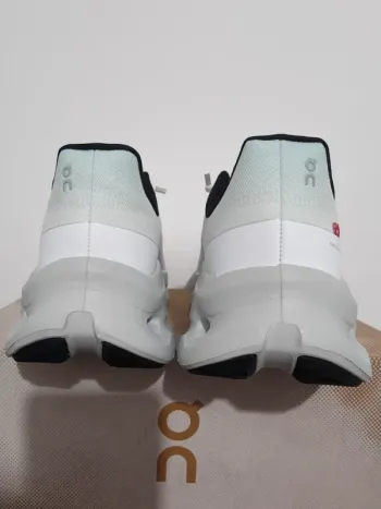 Brugt On Running Clouditlt bike — billede 10 af 11