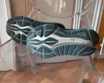 Used Saucony Hurricane bike — image 6 of 6