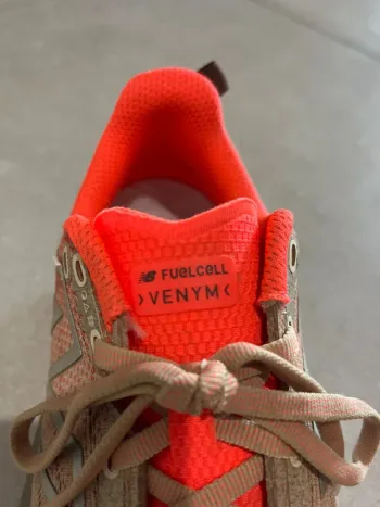 Gebrauchtes New Balance VENYM bike — Bild 4 von 5
