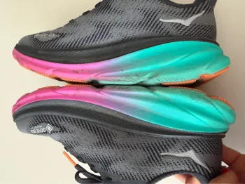 Gebrauchtes Hoka running shoes bike — Bild 9 von 10