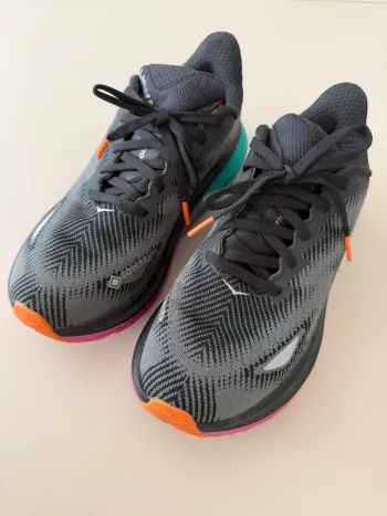 Gebrauchtes Hoka running shoes bike — Bild 3 von 10