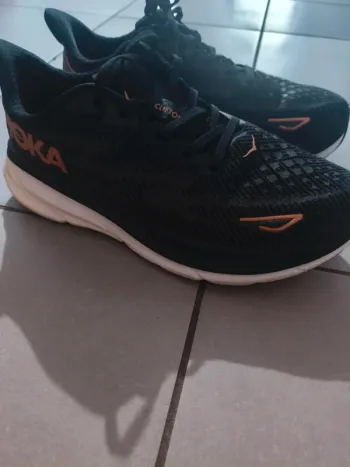 Gebrauchtes Hoka Running Shoes bike — Bild 3 von 7