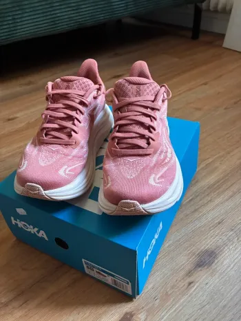 Käytetty Hoka Clifton 10 bike
