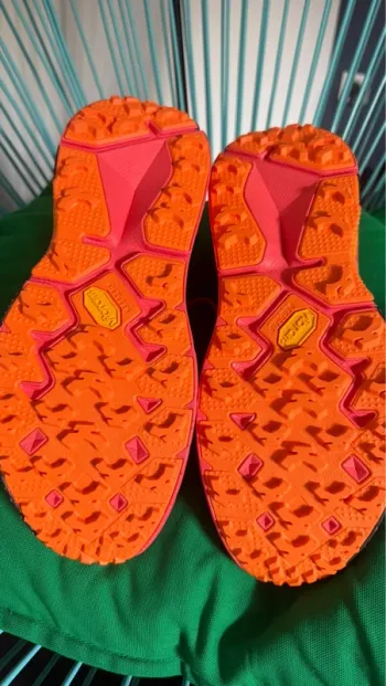 Käytetty Hoka Speedgoat 2 bike — kuva 3 / 4