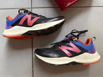 New Balance WTNTRCK4 NERGIZE bike usato