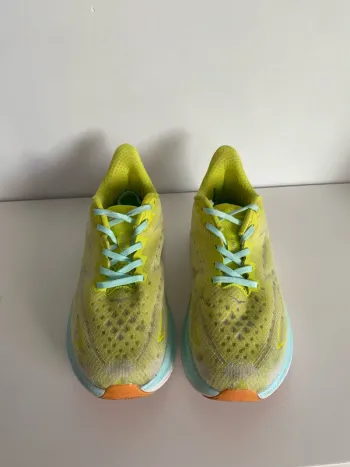 Used Hoka Clifton 9 bike — image 6 of 8
