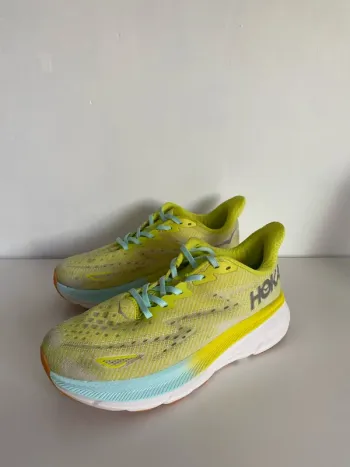 Käytetty Hoka Clifton 9 bike