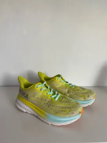 Used Hoka Clifton 9 bike — image 3 of 8