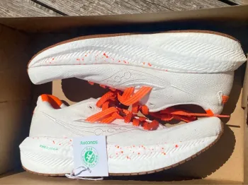 Saucony Triumph RFG bike d'occasion — image 11 sur 11