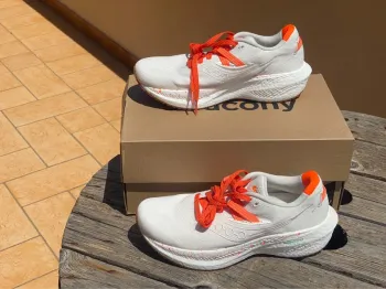 Saucony Triumph RFG bike d'occasion — image 7 sur 11