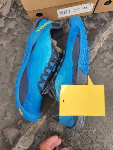 Merrell Trekking Shoes 2019 Running Shoes d'occasion