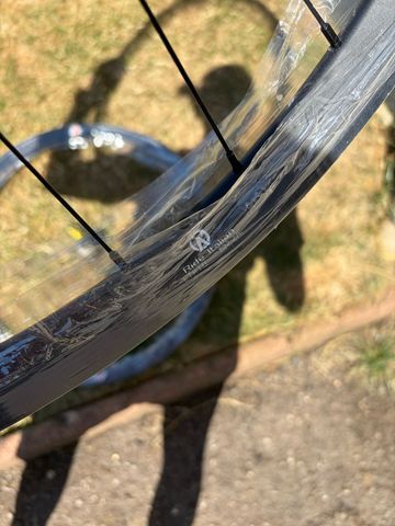Used Alchemist carbone MH27 2025 bike — image 5 of 5