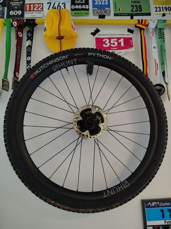 Used Hunt Gravel Wheels Adventure Carbon 650b 2025 bike