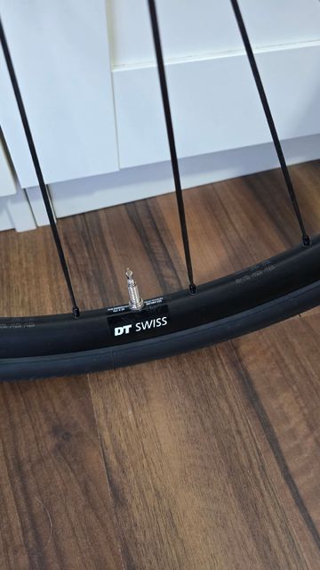 Brugt Dt Swiss E1850 23 Spline Wheelset 2022 bike — billede 5 af 13
