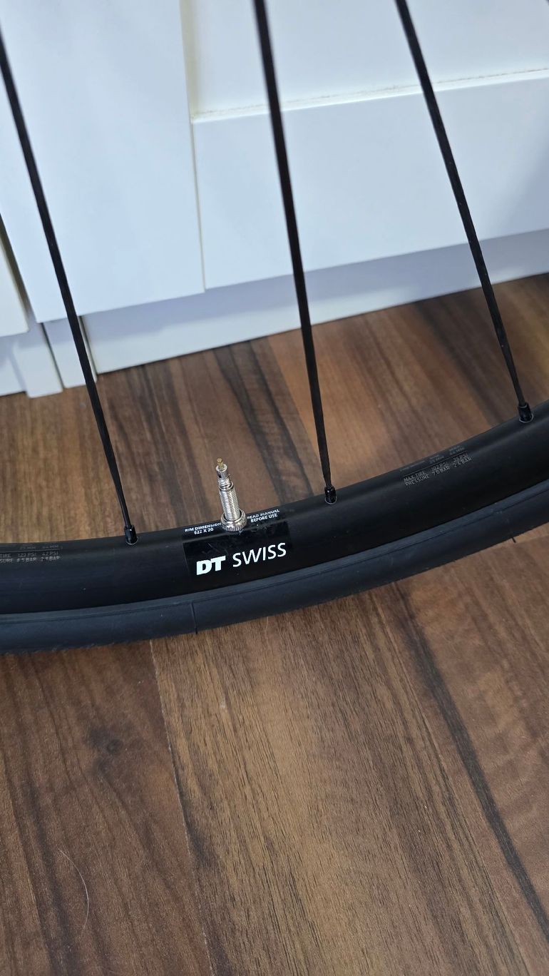 Brugt Dt Swiss E1850 23 Spline Wheelset 2022 bike — billede 5 af 13