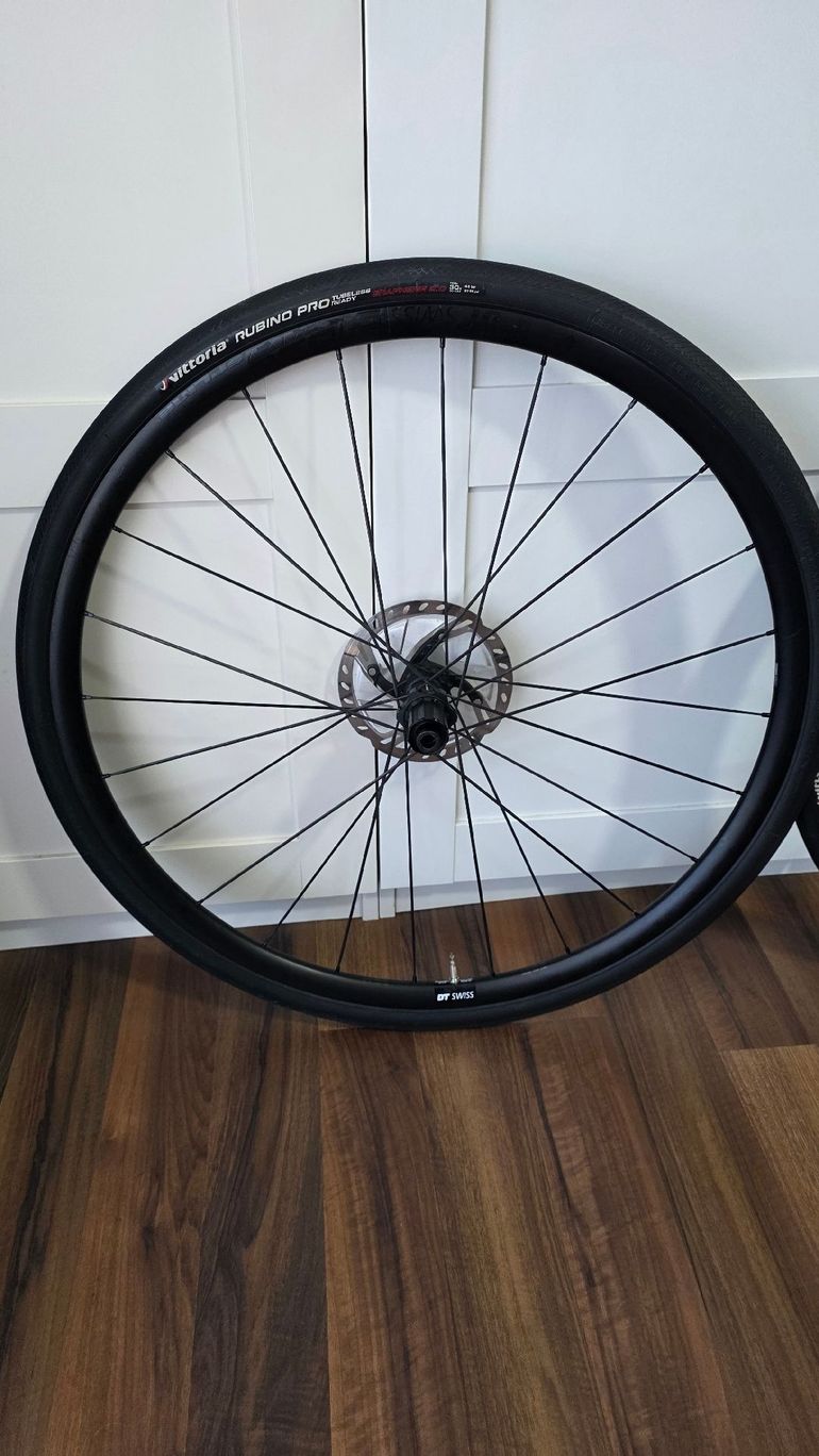 Brugt Dt Swiss E1850 23 Spline Wheelset 2022 bike — billede 2 af 13