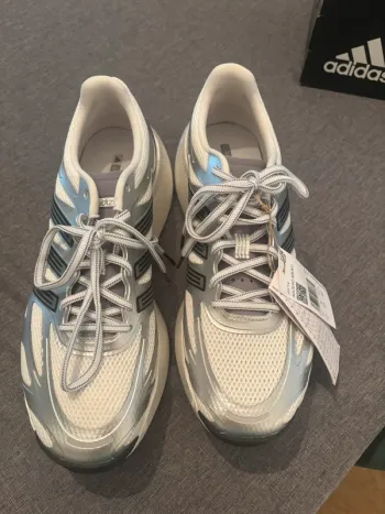 Gebrauchtes Adidas adizero akuru bike
