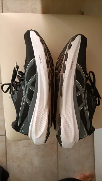 Używany Asics Gel Kayano 30 bike — zdjęcie 9 z 10