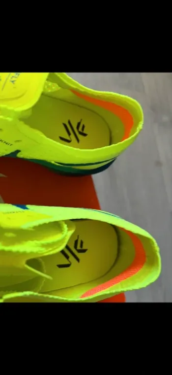 Käytetty Nike ZoomX Vaporfly Next% 3 bike — kuva 6 / 15