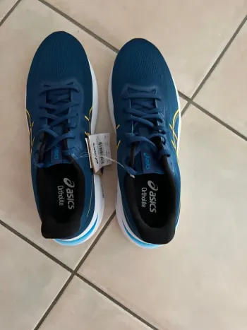 Gebrauchtes Asics Gel Roadmiles bike — Bild 8 von 10
