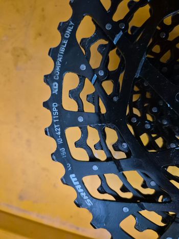 Used Sram GX XG-1150 10-42 XD 11 bike — image 2 of 5